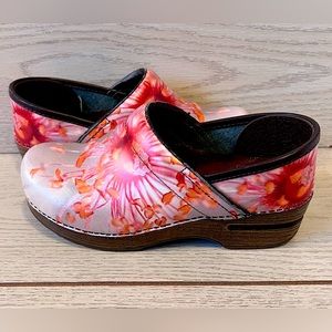 Dansko 36 Professional Leather Nursing Mules Floral Pink Poppy Women’s Size 6